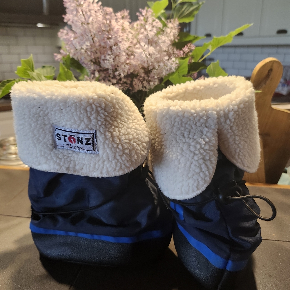 Stonz Blue and Black Adventure Boots